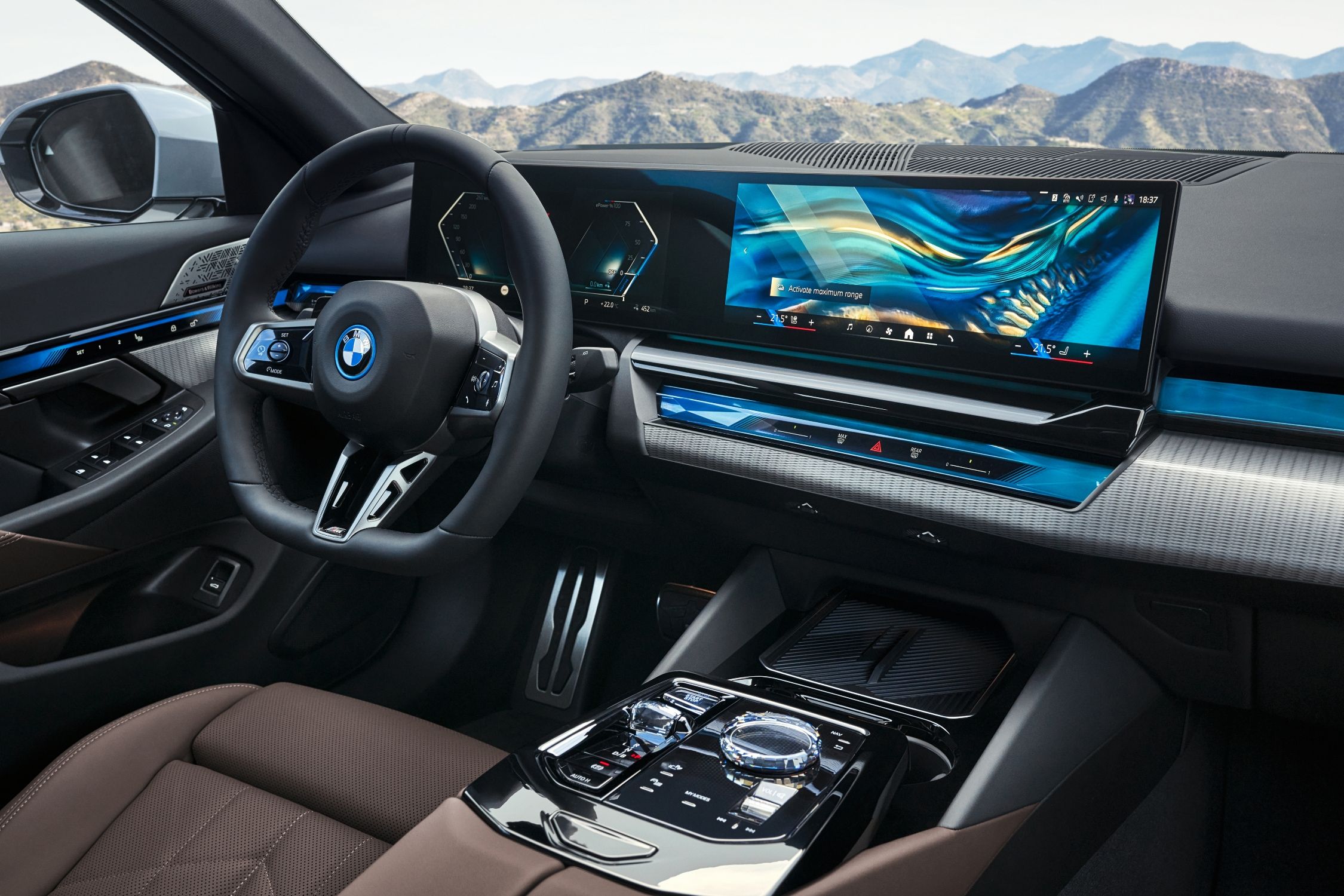 BMW i5 salons